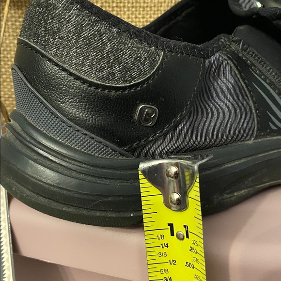 BZEES woman’s black / grey  shoes size 9.5 - Picture 13 of 14